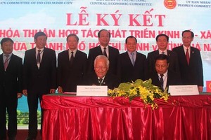 Lễ ký Thỏa thuận hợp tác phát triển Kl992 cổng game cá cược - Trang Chủ KL99Com Số 1 Link Đăng Ký KL999 giai đoạn 2015 – 2020 giữa Hà Nam và TP.HCM