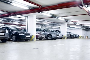 Nhiều chỗ đỗ xe tại Hà Nội được bán với giá "cắt cổ"
