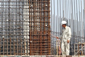 Việc hạ chuẩn bán Kl99kl phiên bản hoạt động xây dựng bắt buộc xuất phát từ nguyện vọng của các DNBH nhỏ