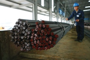 7 tháng đầu năm, sản phẩm thép bán ra của các thành viên VSA tăng 30% so với cùng kỳ.
Ảnh: Hoài Nam