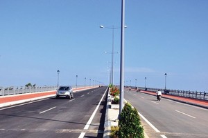 Cienco5 - đơn vị thi công Dự án Cầu Cửa Đại không phải là hành khách duy nhất trên “con tàu thoái vốn 99Kl99 trực tiếp đá gà” ngành KL99 là cổng game giải trí trực tuyến hàng đầu hiện nay đang đến ga cuối. Ảnh: Đ.N