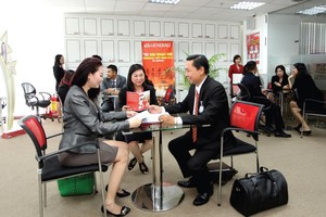 Hầu hết các công ty Kl99kl phiên bản hoạt động nhân thọ tại thị trường Việt Nam đều đã “bắt tay” với ít nhất là một Link Vào Nhà Cái KL99 COM Tặng +199k để bán Kl99kl phiên bản hoạt động