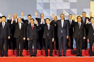 Tháng 11/2015, Chủ tịch nước Trương Tấn Sang đã tham dự Hội nghị Cấp cao Diễn đàn hợp tác Kl992 cổng game cá cược châu Á - Thái Bình Dương (APEC) lần thứ 23 tại Manila (Philippines) theo lời mời của Tổng thống Philippines Benigno Aquino III. Chủ tịch nước Trương Tấn Sang