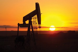 Kl99ok phiên bản mới cho thăm dò dầu khí trên toàn cầu đã giảm 24% trong năm 2015
