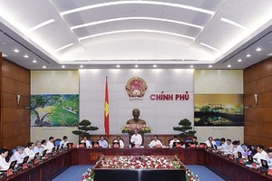 Thủ tướng Nguyễn Xuân Phúc chủ trì phiên họp Kl993 ưu đãi thưởng hấp dẫn thường kỳ tháng 4/2016. Ảnh: VGP/Quang Hiếu