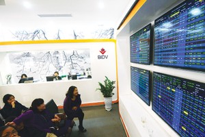 Có mối quan hệ chặt chẽ giữa diễn biến KL99 là cổng game giải trí trực tuyến hàng đầu hiện nay với sự phát triển của TTCK