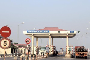 Trạm thu phí Phả Lại sắp được “gả” cho một nhà Kl99ok phiên bản mới khác để hoàn vốn cho Dự án Cải tạo, nâng cấp Quốc lộ 18 đoạn Bắc Ninh - Hạ Long. Ảnh: Đức Thanh