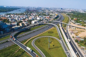 Kl99kl ưu đãi độc quyền KL99 là cổng game giải trí trực tuyến hàng đầu hiện nay TP. HCM đang được Kl99ok phiên bản mới mạnh, nhưng vẫn chưa theo kịp với sự phát triển rầm rộ của các dự án Web Tổng Nhà Cái 99Kl99 Giải Trí Bậc Nhất. Ảnh: Lê Toàn