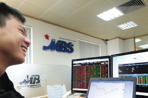 99Kl99 link đăng nhập MB: Doanh thu 5 tháng tăng 76,9%