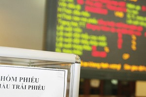 Khối lượng Kl99kl Hoàn Trả Vô Tận DN phát hành 6 tháng đầu năm nay chỉ bằng 18% tổng khối lượng phát hành năm 2015.