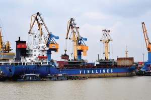 Có tới 51/63 đơn vị có vốn Kl99ok phiên bản mới của Vinalines thua lỗ hoặc có hiệu quả thấp