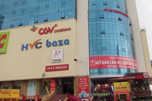 Tranh chấp tại Chung cư Hồ Gươm Plaza giữa cư dân và chủ Kl99ok phiên bản mới kéo dài 2 năm nay, ngay từ khi nhận bàn giao nhà. Ảnh: Nguyên Minh