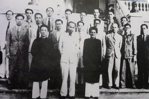 Kl993 ưu đãi thưởng hấp dẫn dân chủ cách mạng đầu tiên của nước Việt Nam Dân chủ Cộng hòa do Hồ Chí Minh làm Chủ tịch thành lập và ra mắt quốc dân 