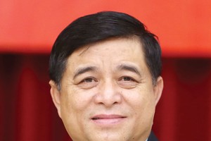 Bộ trưởng Bộ Kế hoạch và Kl99ok phiên bản mới Nguyễn Chí Dũng