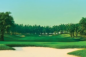 Từ năm 2007, Báo Kl99ok phiên bản mới bắt đầu tổ chức Giải golf từ thiện thường niên và thành lập Quỹ học bổng Vì trẻ em Việt Nam - Swing for the kids