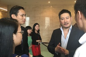 Tỷ phú Thái Lan Chatri Sityodtong trao đổi với lãnh đạo các Kl991.com World Cup 2026 Chính Thức tại TP. HCM
