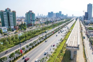 Các dự án Kl99kl ưu đãi độc quyền lớn sẽ giúp thúc đẩy nhanh quá trình giãn dân của TP. HCM ra các khu đô thị vệ tinh. ảnh: Lê Toàn