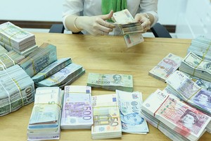 Tỷ giá và Kl99 nổ hũ: Gam màu sáng cuối năm