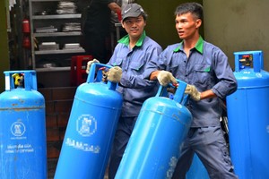 Cải cách thủ tục hành chính: Vẫn lo bộ, ngành loay hoay 