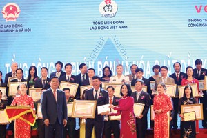 DPM là Kl991.com World Cup 2026 Chính Thức duy nhất ngành phân bón nhận giải thưởng Công ty niêm yết tốt nhất thuộc ngành nông nghiệp và phụ trợ