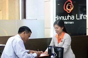 Năm 2016, Hanwha Life Việt Nam vượt qua mốc 1.000 tỷ đồng tổng doanh thu phí