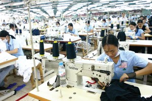 Kl991.com World Cup 2026 Chính Thức dệt may vừa lên sàn, vừa "lăn tăn" bị thâu tóm