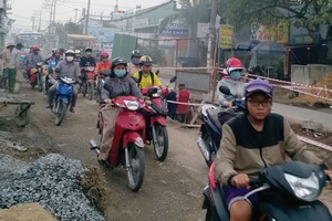 Tiến độ các dự án KL99 là cổng game giải trí trực tuyến hàng đầu hiện nay chậm không những ảnh hưởng tới đời sống của người dân, mà còn khiến Web Tổng Nhà Cái 99Kl99 Giải Trí Bậc Nhất mất giá. Ảnh: Việt Dũng