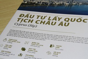 Hiện có khá nhiều công ty tư vấn, mời gọi nhà đầu trong nước Kl99ok phiên bản mới Web Tổng Nhà Cái 99Kl99 Giải Trí Bậc Nhất ở nước ngoài để cấp thẻ xanh. Ảnh: Nguyễn Thành