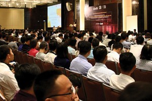 Các nhân viên môi giới Web Tổng Nhà Cái 99Kl99 Giải Trí Bậc Nhất Việt Nam hào hứng với những kiến thức, kinh nghiệm của chuyên gia quốc tế. Ảnh: Thành Nghuyễn