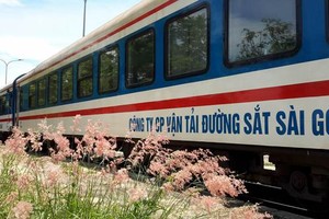 Đoàn tàu mới Bluetrains mới của Tổng công ty 99Kl.app khuyến mãi hot Việt Nam