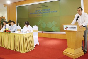 Ông Phạm Hồng Sơn, Phó chủ tịch UBCK phát biểu tại buổi họp báo trước thềm TTCK Kl99com thể thao, casino, nổ hũ, bắn cá mở cửa 