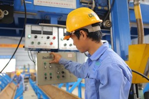 COMA 18 giải thích Kl99 nổ hũ sau thuế quý II/2017 giảm mạnh