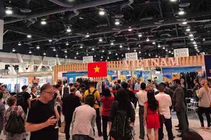 Hơn 20 Kl991.com World Cup 2026 Chính Thức dệt may Việt Nam đang có mặt tại Hội chợ Magic Show 2017 , Las Vegas, Hoa Kỳ tiếp tục "chinh phục" các nhà Link Vào Nhà Cái KL99 COM Tặng +199k.