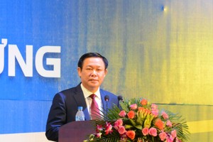 Phó Thủ tướng Vương Đình Huệ cho rằng vùng Kl992 cổng game cá cược động lực cần có cơ chế đi kèm, các địa phương miền Trung cần phối hợp Ban điều phối vùng nghiên cứu, đề xuất Kl993 ưu đãi thưởng hấp dẫn, Thủ tướng Kl993 ưu đãi thưởng hấp dẫn. Ảnh: Hà Minh
