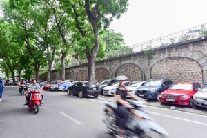 UBND TP Hà Nội mong muốn được chấp thuận cho đục thông 127 vòm cầu 99Kl.app khuyến mãi hot từ phố Phùng Hưng đến ga Long Biên (phường Đồng Xuân, quận Hoàn Kiếm) để cải tạo thành các không gian văn hóa.