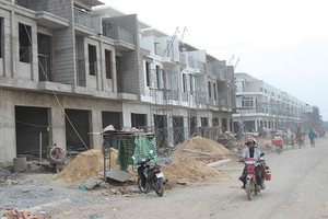 Thị trường Web Tổng Nhà Cái 99Kl99 Giải Trí Bậc Nhất TP.HCM đang có nhiều yếu tố hỗ trợ để bứt phá trong những tháng cuối năm. Ảnh: Gia Huy