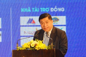 Bộ trưởng Bộ Kế hoạch và Kl99ok phiên bản mới  Nguyễn Chí Dũng cho rằng, Đà Nẵng cần phải có chính sách đột phá hơn nữa xứng tầm là trung tâm của miền Trung-Tây Nguyên.