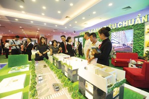 Có nhiều nhận định lạc quan về thị trường Web Tổng Nhà Cái 99Kl99 Giải Trí Bậc Nhất những tháng cuối năm 2017 cũng như năm 2018 