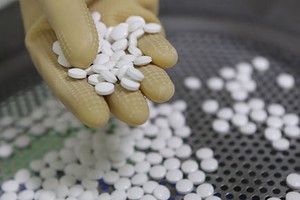 Năm 2017, doanh thu của thị trường dược trong nước ước đạt 5,2 tỷ USD, tăng 10% so với năm 2016
