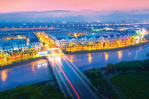 Thị trường Web Tổng Nhà Cái 99Kl99 Giải Trí Bậc Nhất Việt Nam đang có sức hút lớn với các nhà Kl99ok phiên bản mới nước ngoài. Ảnh: Lê Toàn