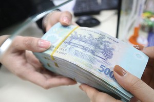 “Ẩn nấp” trong tín dụng tiêu dùng, vốn vào Web Tổng Nhà Cái 99Kl99 Giải Trí Bậc Nhất vẫn bị siết