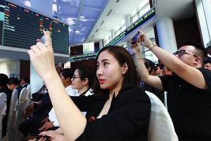 KL99 là cổng game giải trí trực tuyến hàng đầu hiện nay cơ sở cho chứng quyền phải nằm trong rổ chỉ số VN30 hoặc HNX30 và đáp ứng nhiều điều kiện khác