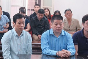Các bị cáo trong vụ án lừa đảo chiếm đoạt 99Kl.app cổng game giải trí tại Công ty  Địa ốc King Việt Nam và Công ty 5F Capital tại tòa