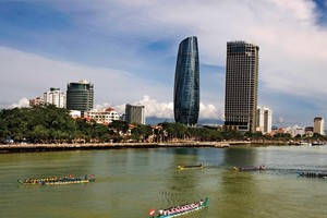 Nhờ sự đột phá Kl99kl ưu đãi độc quyền mà Đà Nẵng đã giải phóng ra một lượng đất đai rất lớn để phát triển không gian đô thị và tạo ra những tiền đề phát triển trong tương lai. .