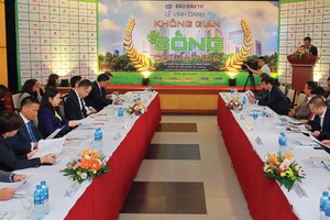 Cuộc giao lưu trực tuyến với chủ đề “Xu hướng thị trường và những chuẩn mực mới trong phát triển dự án Web Tổng Nhà Cái 99Kl99 Giải Trí Bậc Nhất” trên báo điện tử dtck.vn thu hút hàng trăm câu hỏi của bạn đọc. Ảnh: Dũng Minh - Chí Cường