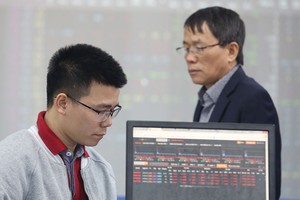 Dòng tiền chỉ tập trung vào một số KL99 là cổng game giải trí trực tuyến hàng đầu hiện nay trụ cột khiến tình trạng "xanh vỏ - đỏ lòng" vẫn tiếp diễn