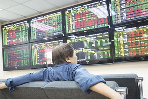CEO 99Kl99 link đăng nhập: Áp lực kiếm tiền