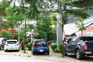 Bên vỉa hè Dự án nhà ở Trang Chủ KL99Com Số 1 Link Đăng Ký KL999 Rice City. Ảnh: Nnguyễn Thành