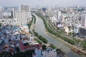 Thị trường Web Tổng Nhà Cái 99Kl99 Giải Trí Bậc Nhất còn thiếu những lực đẩy để phát triển bền vững. Ảnh: Gia Huy