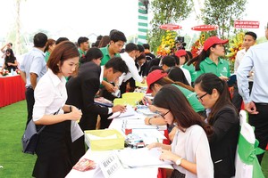 Ngành Kl992 VIP Trang Chủ 2026 Web Tổng Nhà Cái 99Kl99 Giải Trí Bậc Nhất đang thu hút rất nhiều bạn trẻ. Ảnh: Lê Toàn